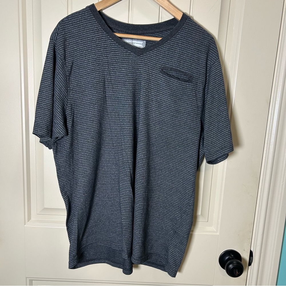 PD&C Men's Short Sleeve‎ V-Neck Tee in Charcoal and Light Gray Stripe, size XL